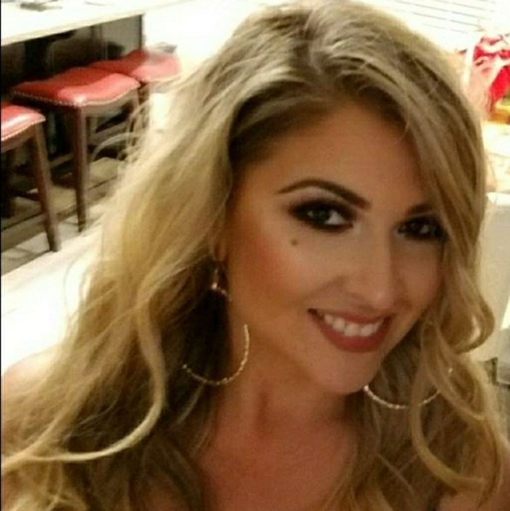 Meet your Posher, Vivian